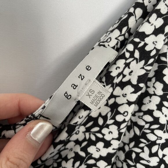Black & White Floral Print Bodysuit With Spaghetti Straps By Gaze XS Size Polyes - Picture 5 of 8